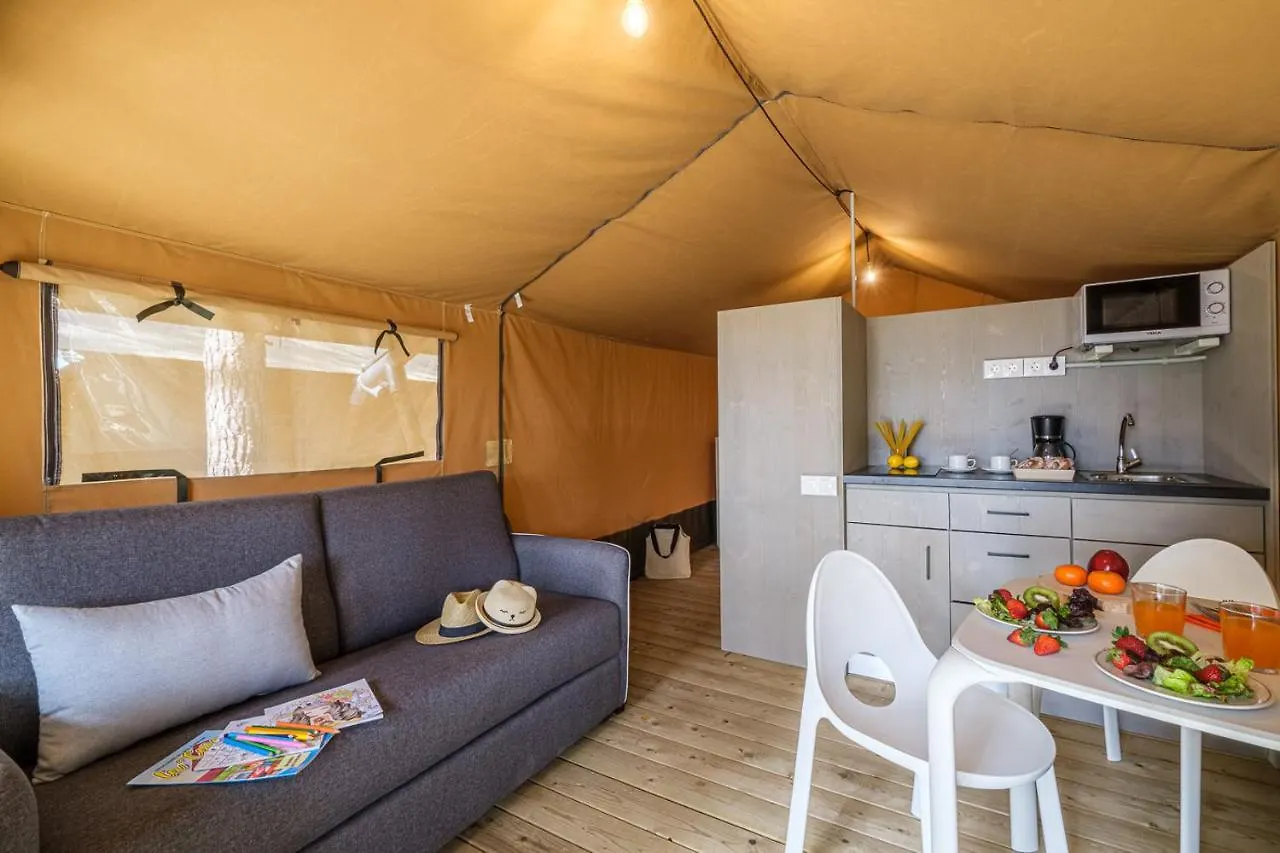 Camping Estival Torre De La Mora Tamarit 2*,